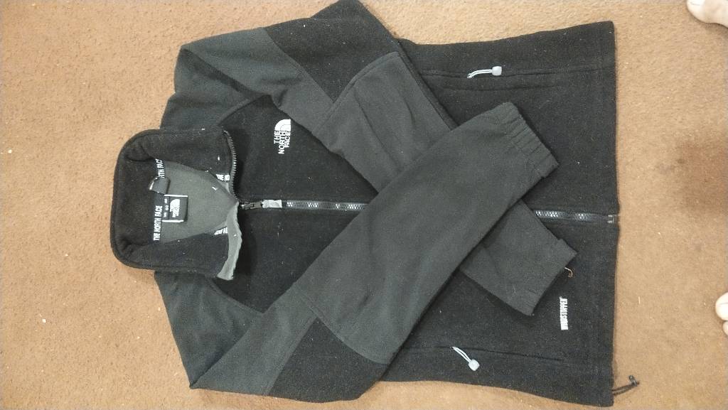 The North Face Fleece Jackets 32