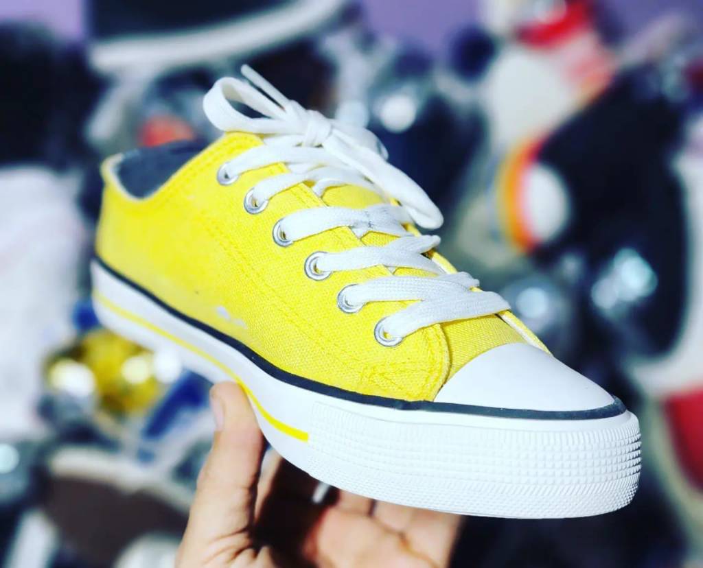 Converse/Vans Trainers
