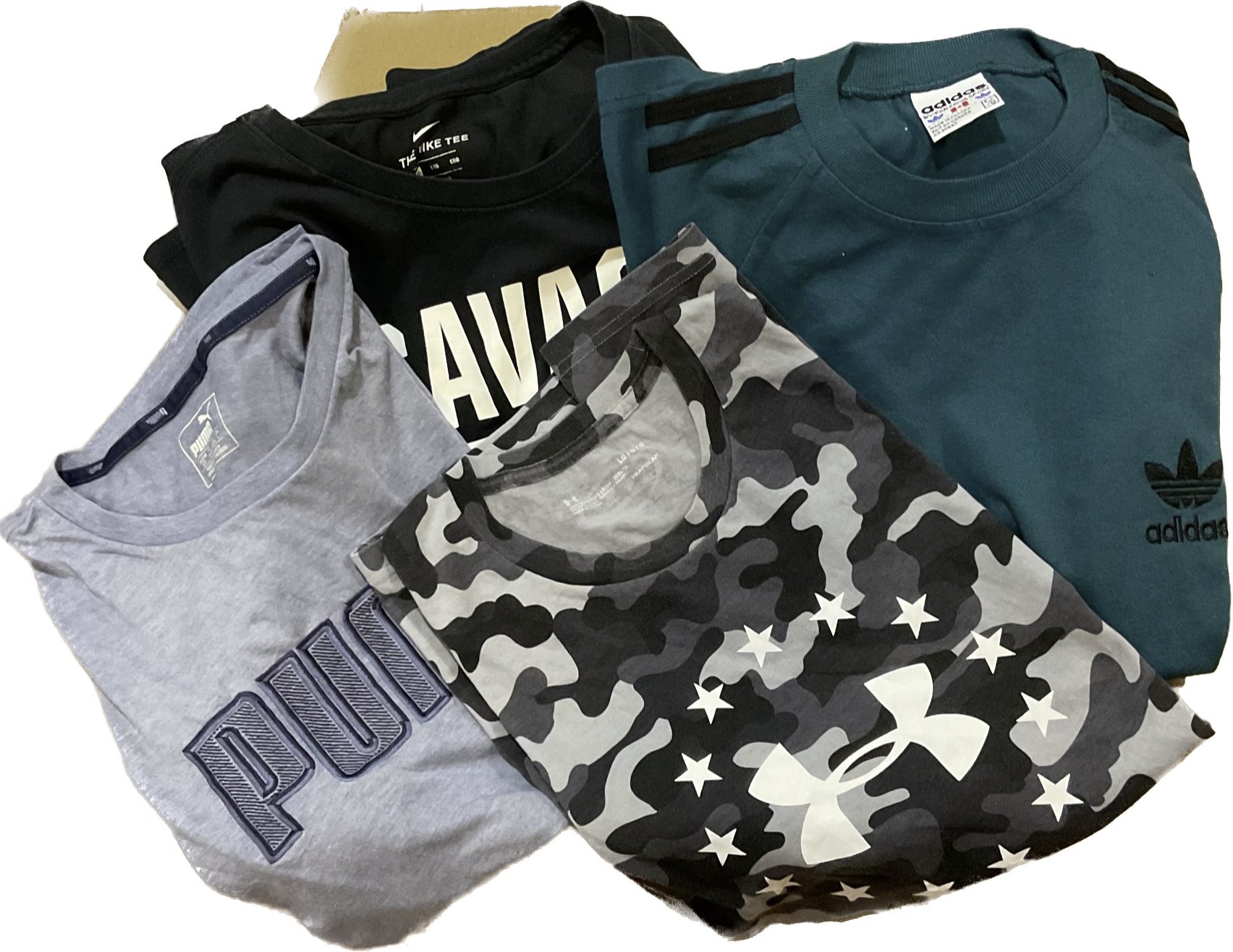Vintage Branded Tshirts - 92 Pcs
