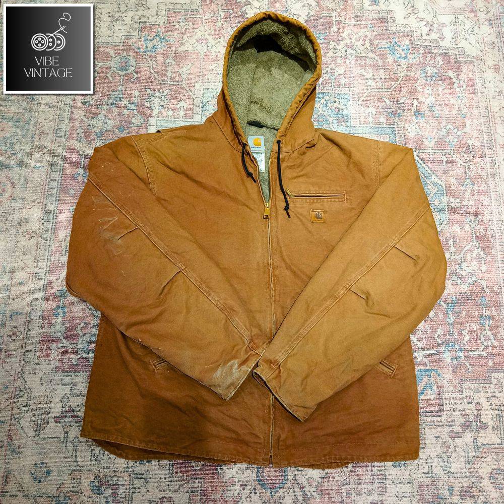CARHARTT JACKET - C GRADE 32 PCS