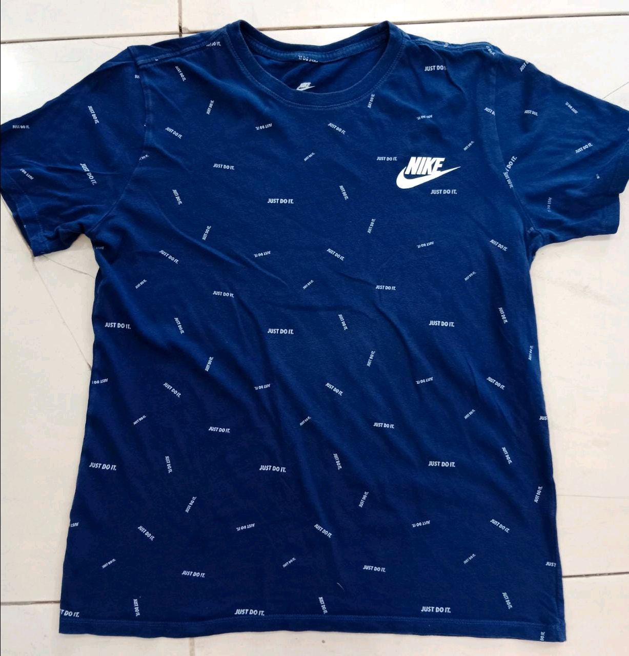 CR523 Vintage All NIKE Love - 100 pieces