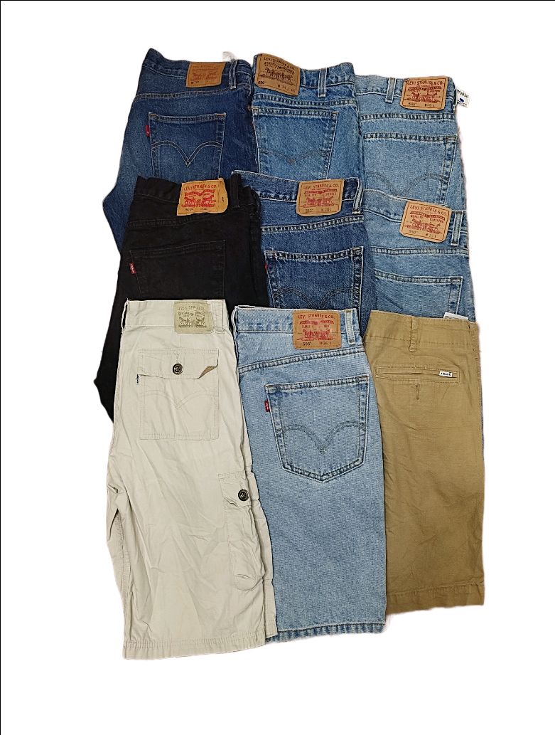 Levi's shorts 25 Pieces