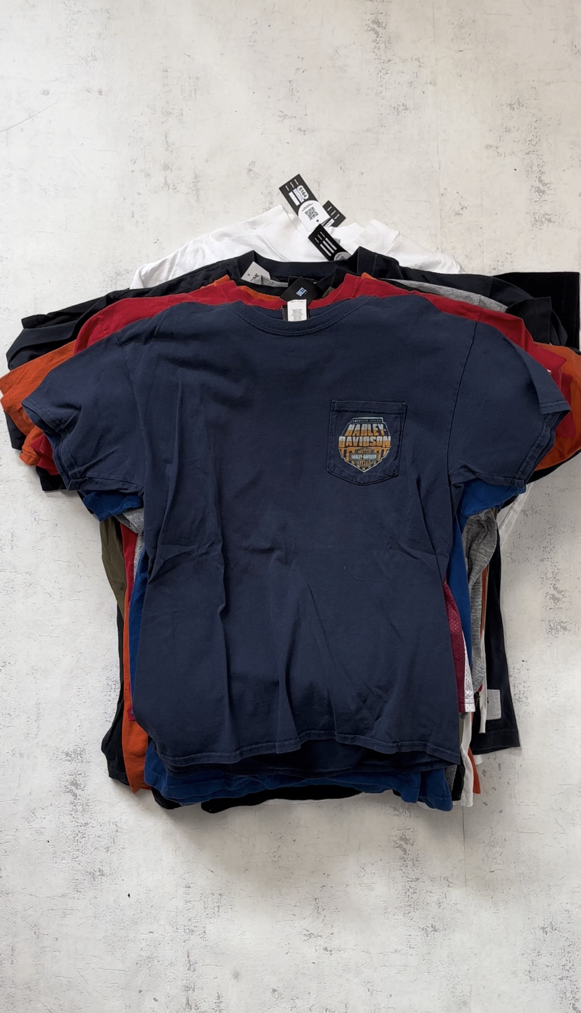 Premium Vintage T-Shirts (Nike, Harley Davidson..) 34 pc