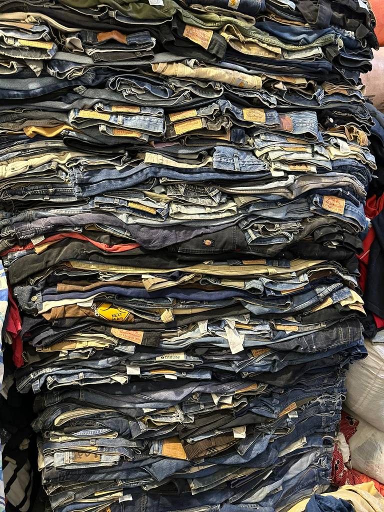 Denim jeans ,Levis , Lee, Wrangler - 150 pcs