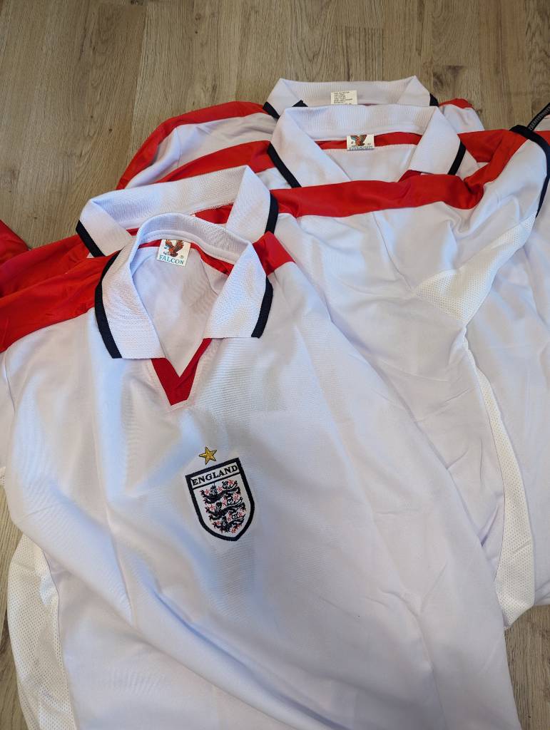England WM 2006 Repro Football Trikot Jerseys - 25 piece