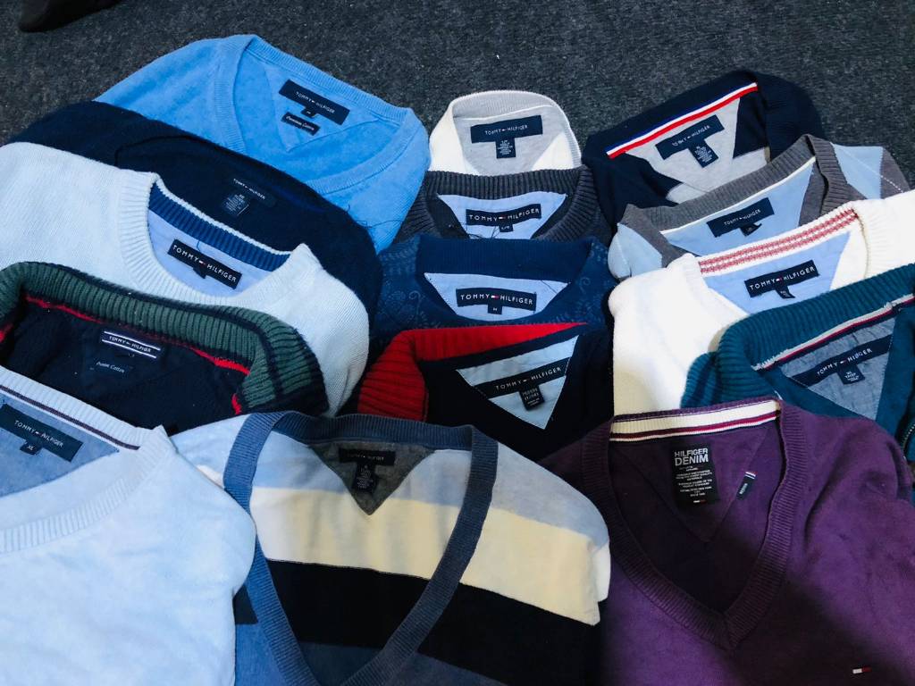 Tommy Hilfiger sweaters 30 pieces