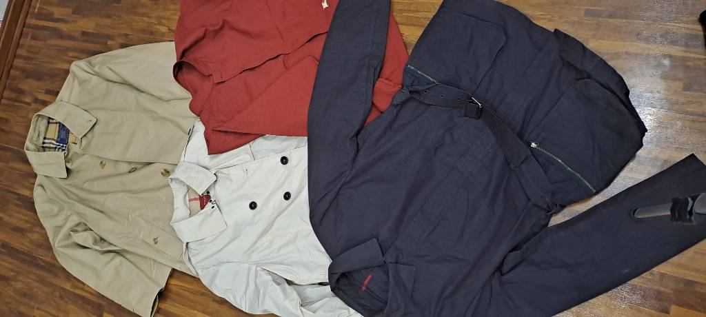 Mens/women's burberrys coat and jacket