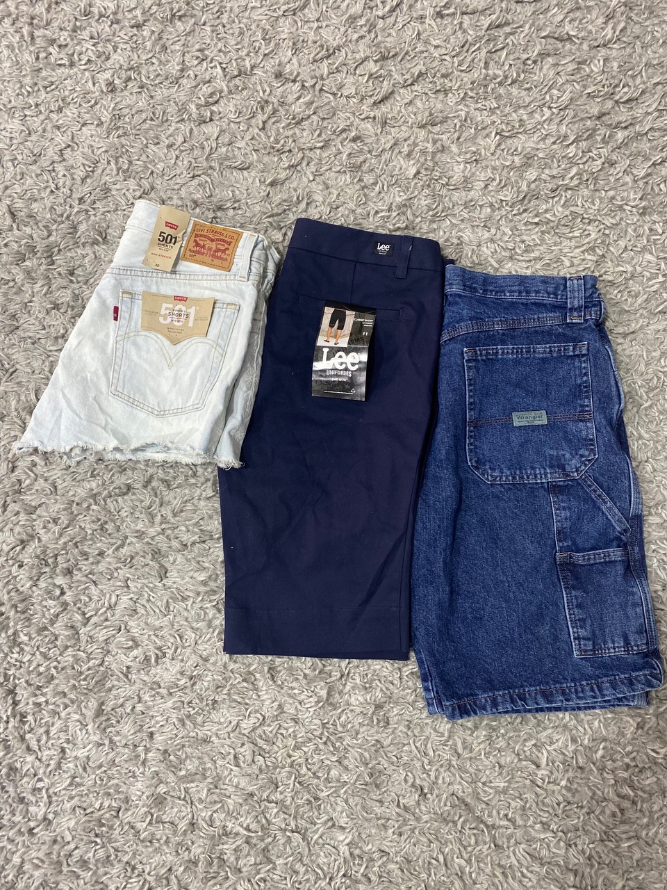 L.L.W Shorts - 20 Pieces