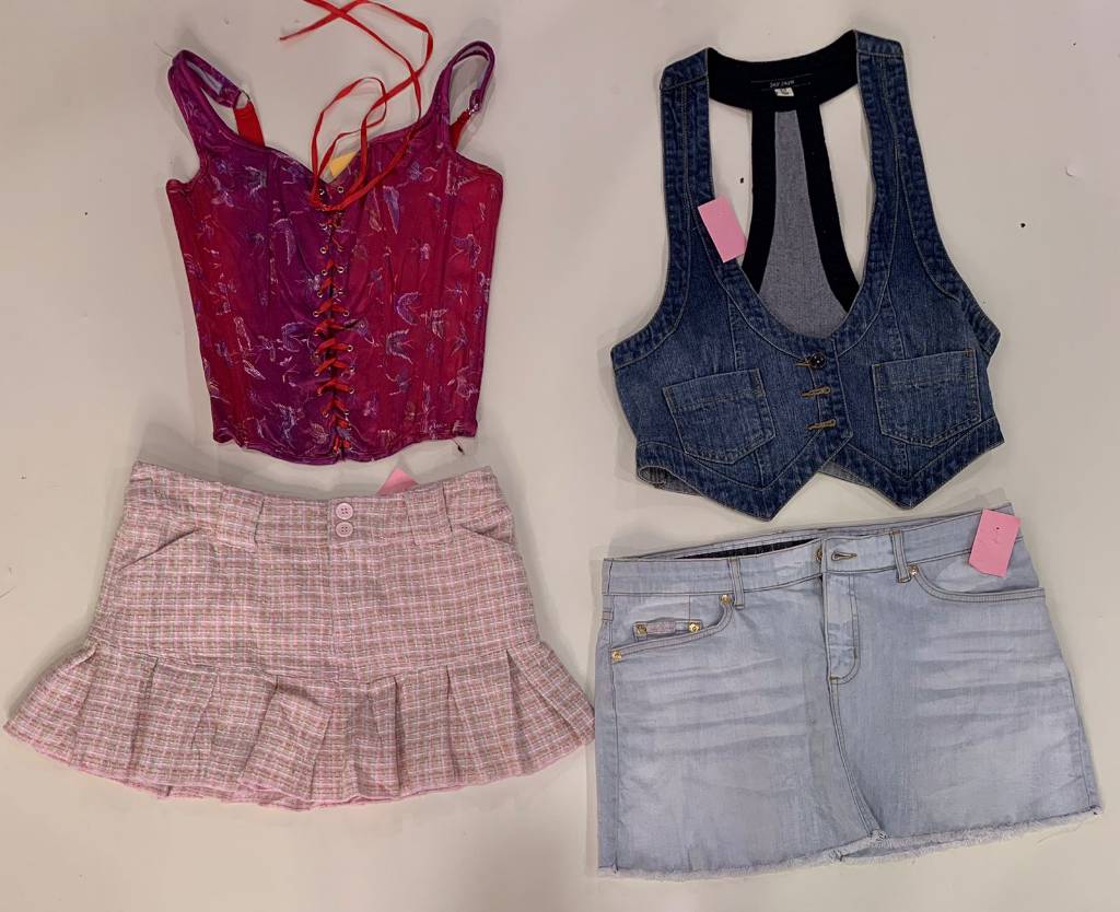 Italian Bale Mix Y2K Bundle Ft Baby Phat , 10 - pieces , (f-603)