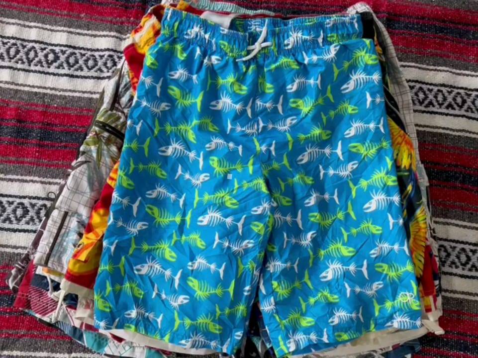 SURF SHORTS 50 STÜCK