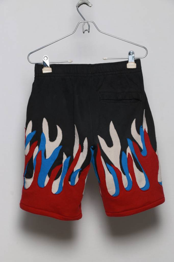 Shorts Flammes Reproduits pour Hommes fabriqués à partir de pantalons vintage Nike, Puma, Fila, Under Armour, Champion et autres, Style # CR344