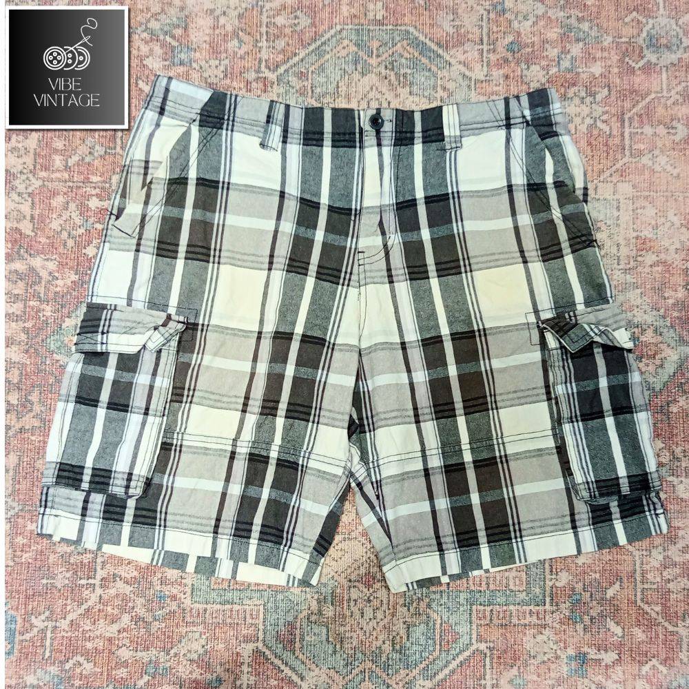 BRANDED CARGO CHECK SHORTS