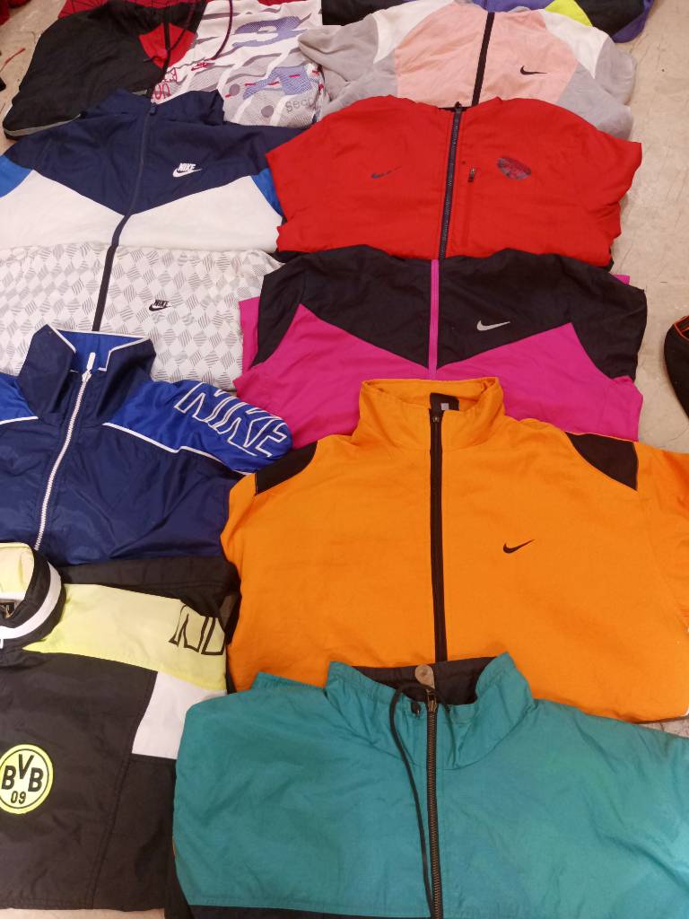 🌎Nike she'll jackets
