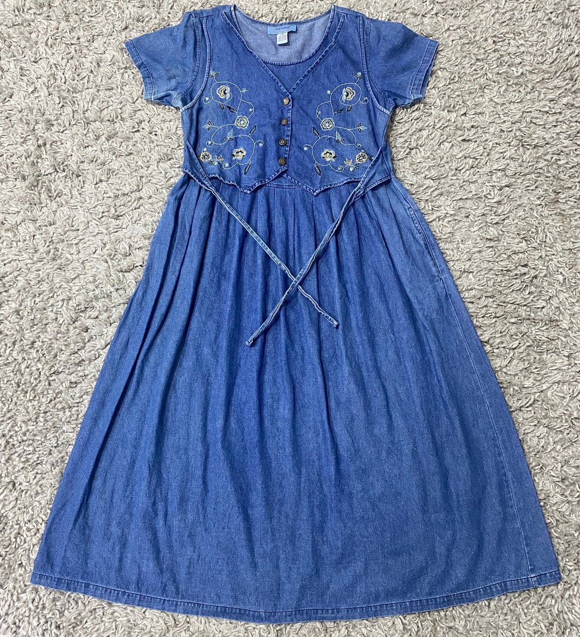 Denim Loving Dresses - 20 Pieces